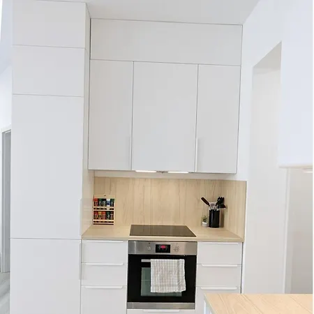 Neu Renovierte, Gemuetliche 4 Zi Apartmán Heilbronn