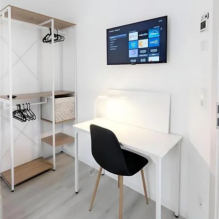 Neu Renovierte, Gemütliche 4 Zi * Heilbronn