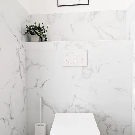 Neu Renovierte, Gemütliche 4 Zi Heilbronn