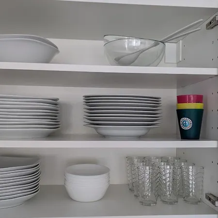 Apartment Neu Renovierte, Gemütliche 4 Zi *